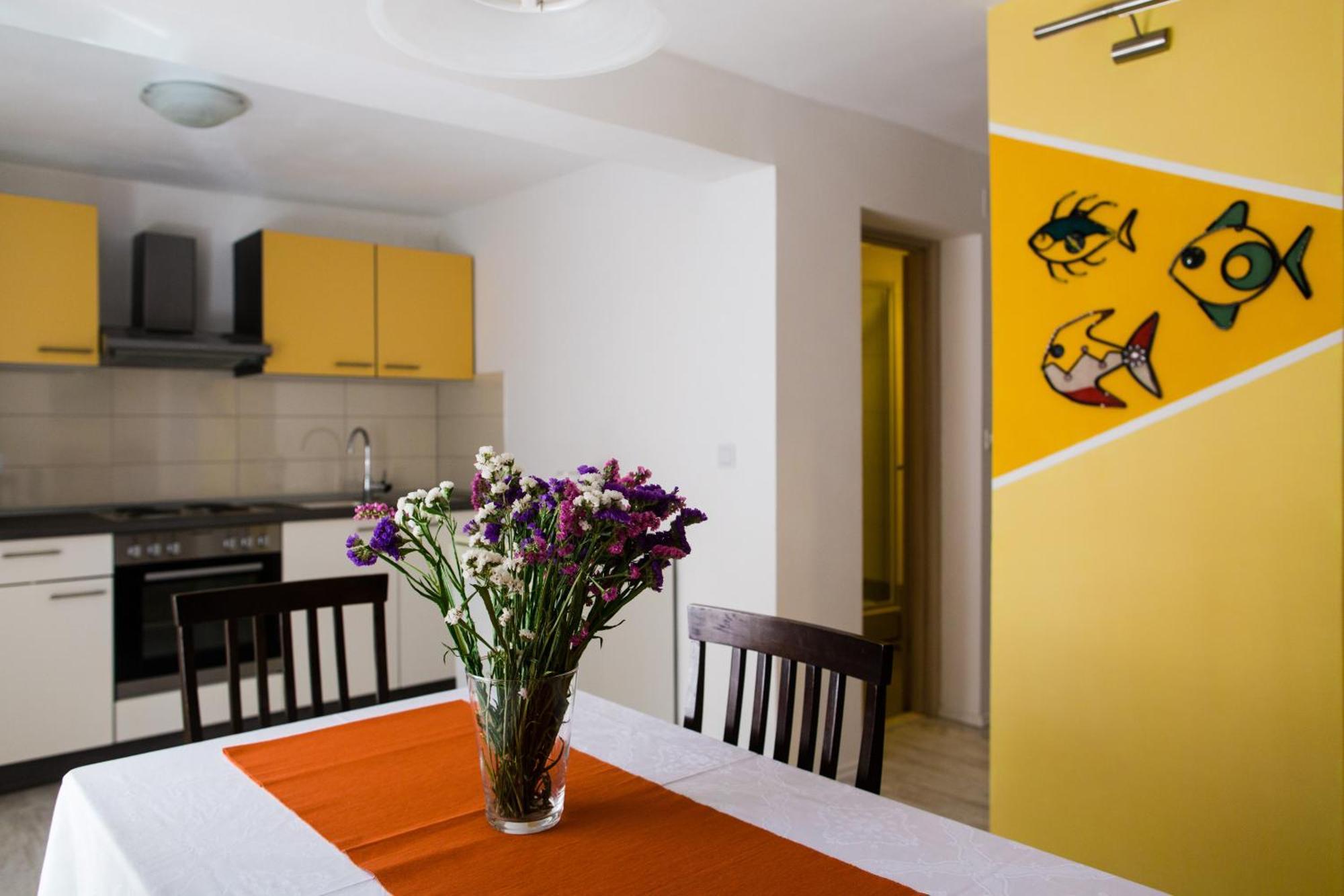 Apartments Kanajet Kaštela エクステリア 写真