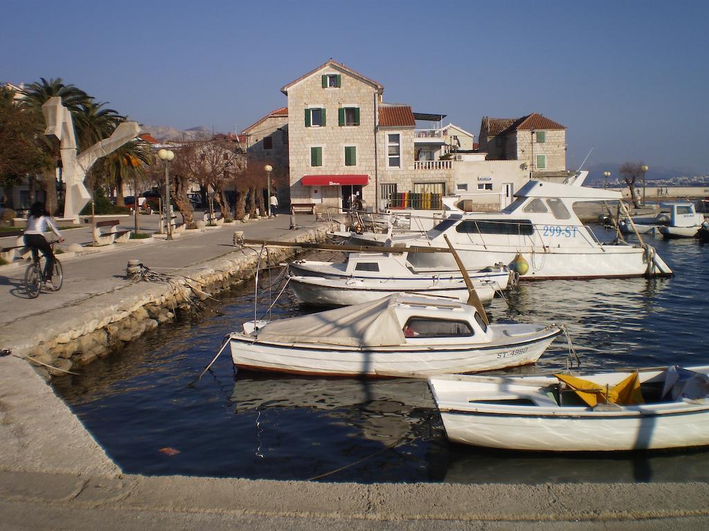 Apartments Kanajet Kaštela エクステリア 写真