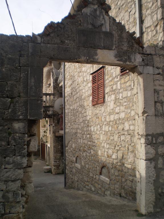 Apartments Kanajet Kaštela エクステリア 写真