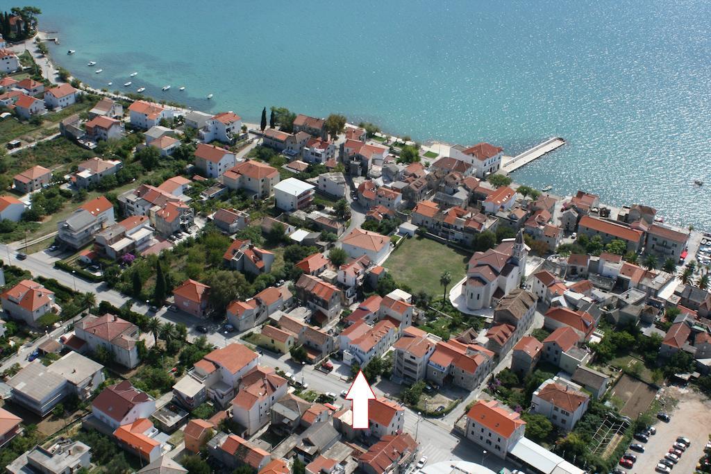 Apartments Kanajet Kaštela エクステリア 写真